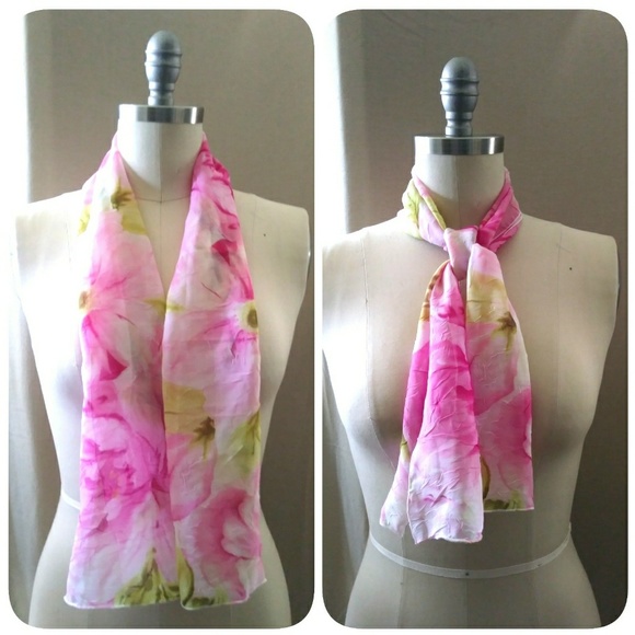 Bobbie Rose Pink Foral Scarf - Picture 3 of 6
